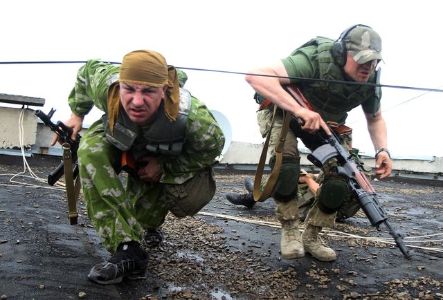 \"День пограничника\". Луганский погранотряд три года назад первым противостоял боевикам (ФОТО)